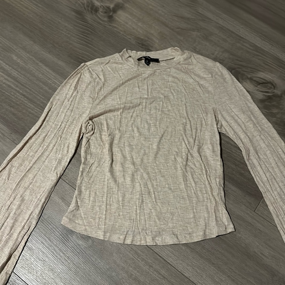 Long sleeve top